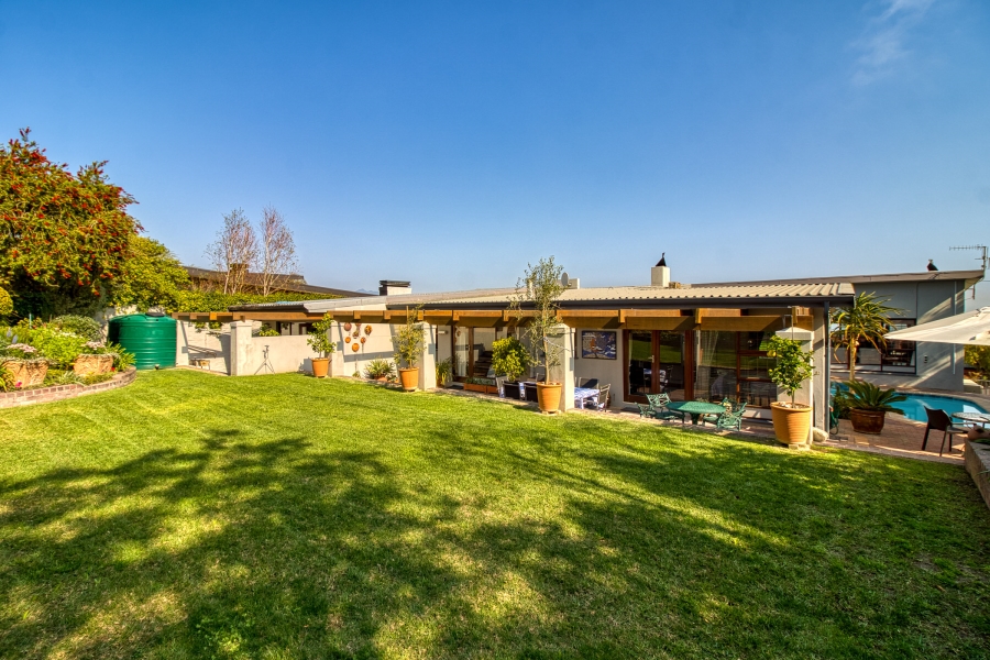 5 Bedroom Property for Sale in Monte Sereno Western Cape